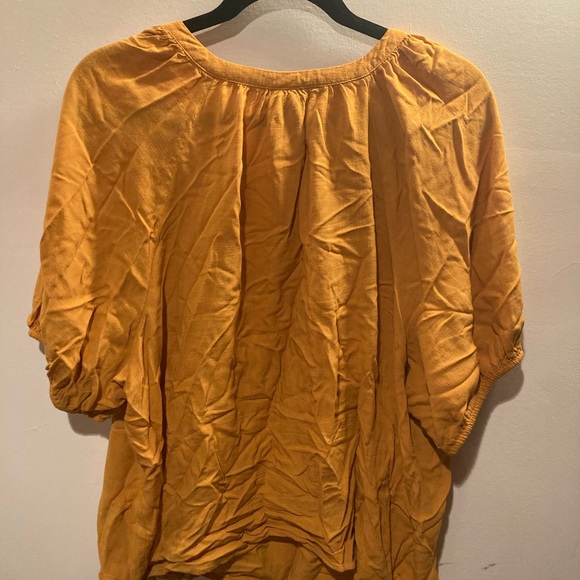 Ava and Viv 1X mustard yellow short sleeve viscose v neck with tie front blouse - Picture 3 of 6